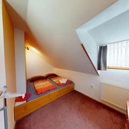 Guest house Penzion U Trebonskeho Kola 3*