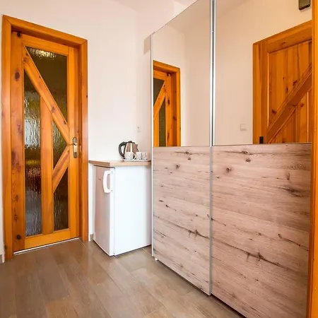 Penzion U Trebonskeho Kola 3*